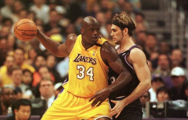 他以强劲的 他以强劲的