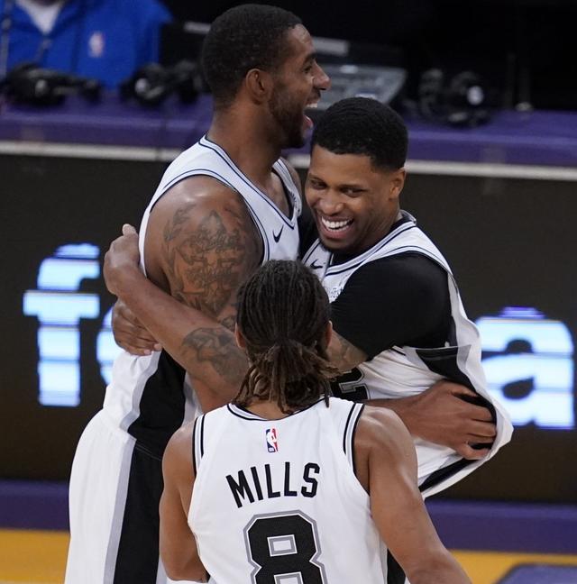 突然间球员 突然间球员