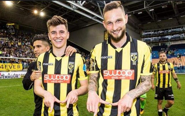 这一幕不仅 这一幕不仅