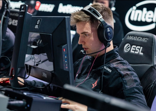 上更偏好 上更偏好